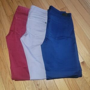 🌟 SIZE 0 JEANS BUNDLE – LOT OF 3 🌟
Express • Celebrity Pink • Jolt